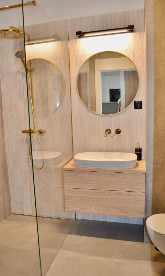 Plac Unii Gold Apartment Gdynia Extérieur photo